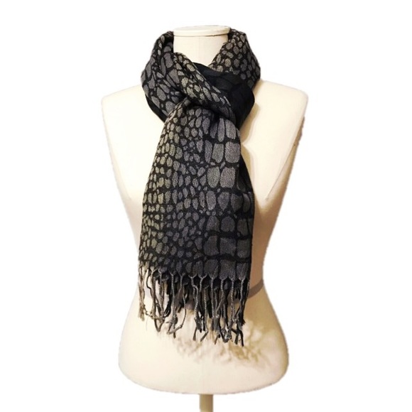 Accessories - Snake Print Gray | Black | Cream Scarf